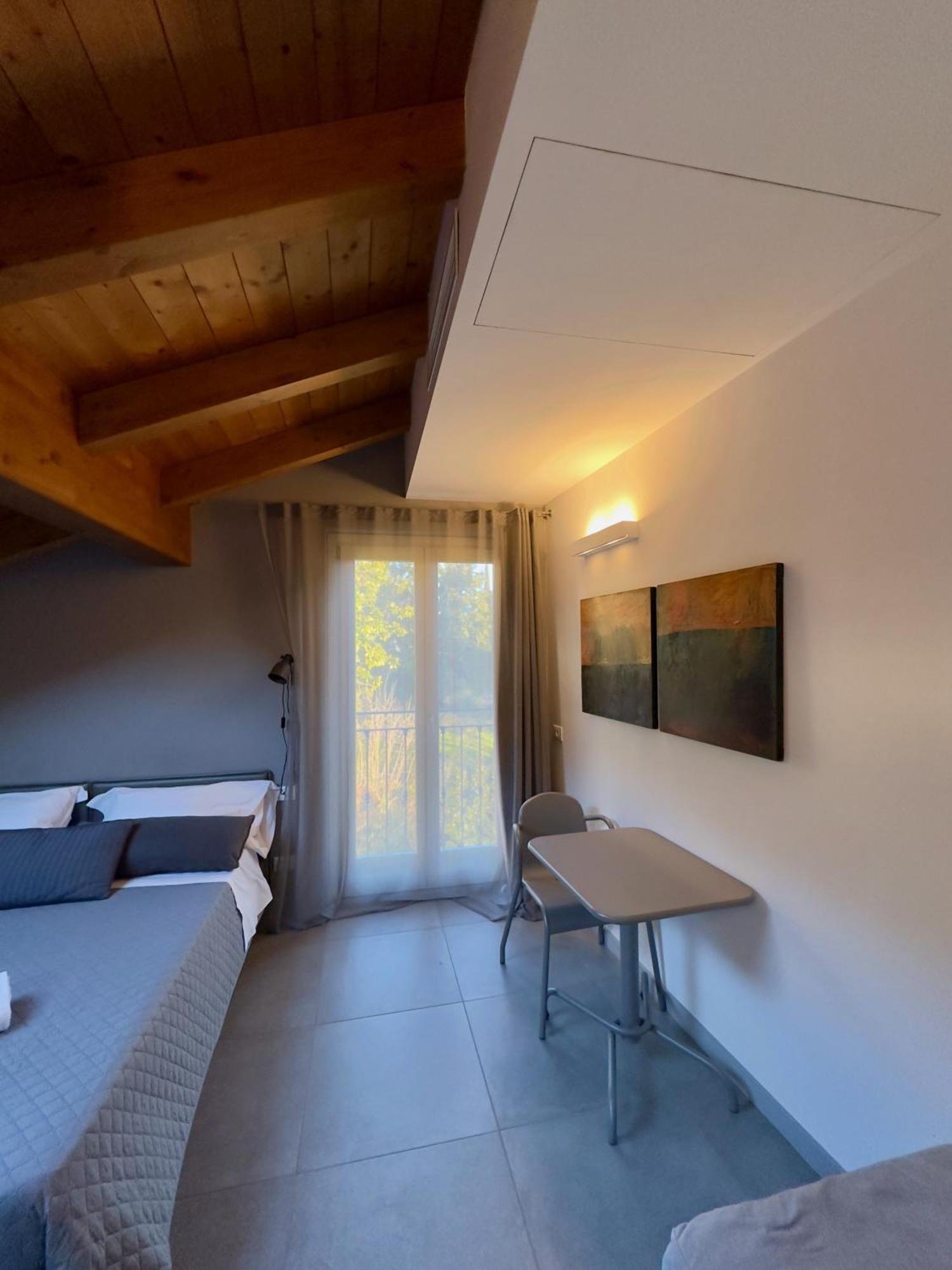 Residence Matilde Oliveto Lario Eksteriør bilde