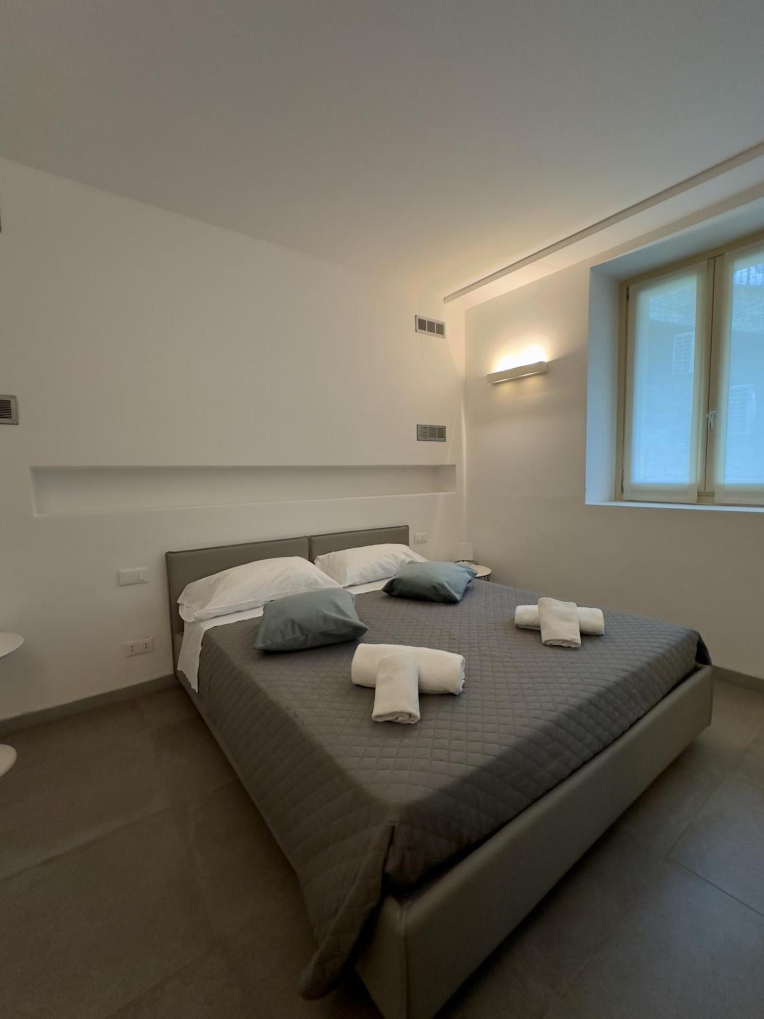 Residence Matilde Oliveto Lario Eksteriør bilde